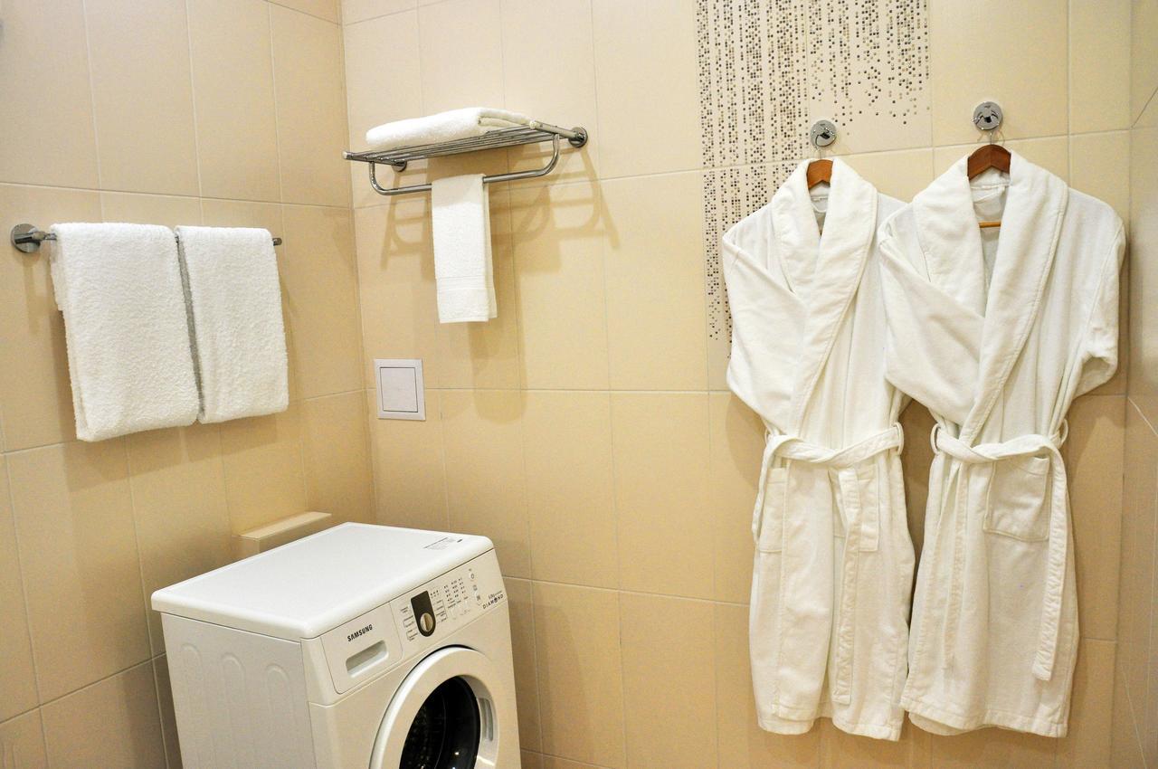 Comfort Apartments - Beautiful Suite By The Park Гродно Экстерьер фото