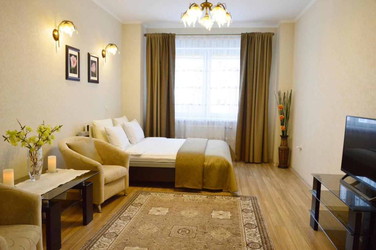 Comfort Apartments - Beautiful Suite By The Park Гродно Экстерьер фото